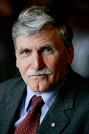 2014: Lieutenant-General Roméo Dallaire